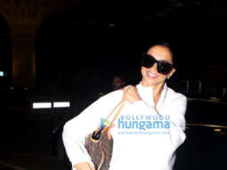 Photos: Deepika Padukone, Mrunal Thakur, Prachi Desai and others snapped at the airport