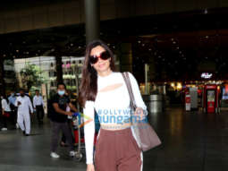 Photos: Diana Penty, Raveena Tandon and Nikki Tamboli snapped at the airport