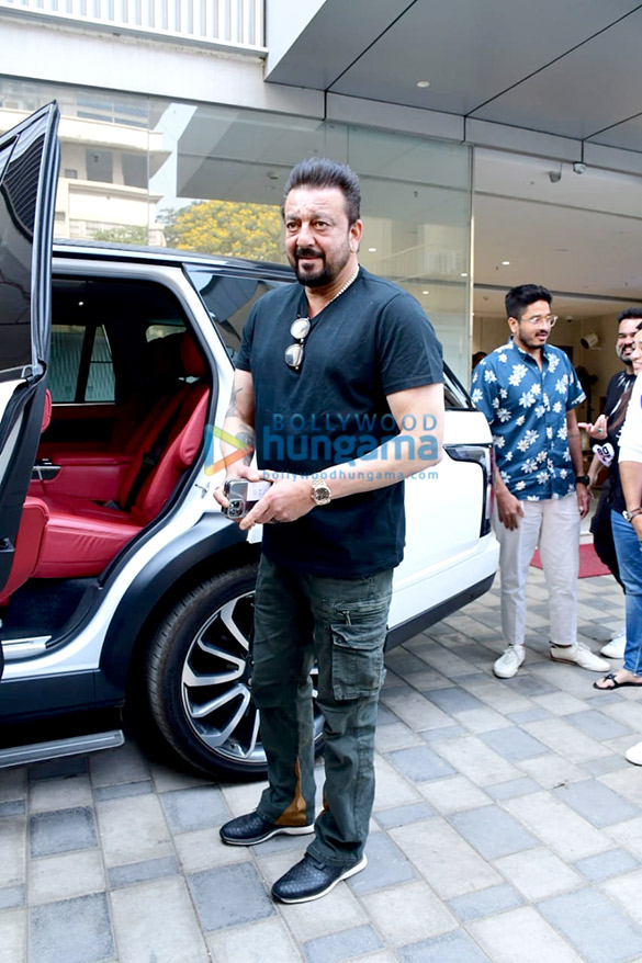 photos k g f chapter 2 star sanjay dutt snapped post meeting at t series office in andheri 5