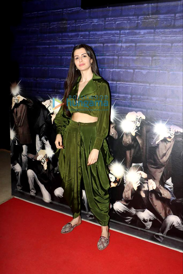 photos kanika kapoor and aly goni snapped promoting the song buhe bariyan 6