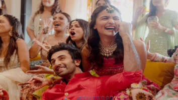 Photos: Kareena Kapoor Khan, Neetu Kapoor, Karisma Kapoor, Ayan Mukerji among others snapped at Alia Bhatt and Ranbir Kapoor’s mehendi ceremony