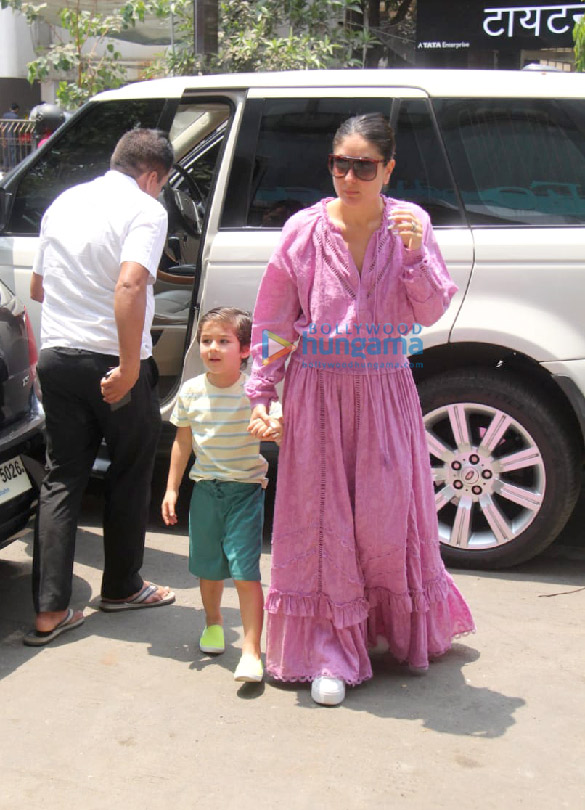photos kareena kapoor khan and saif ali khan spotted with son taimur ali khan at foodhall in bandra 2
