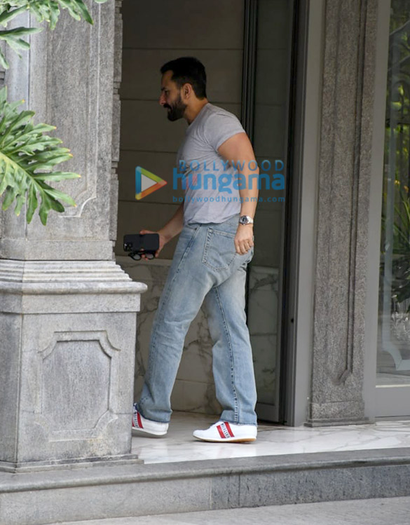 photos kareena kapoor reema jain saif ali khan karisma kapoor spotted at randhir kapoors house for babita kapoors birthday celebration 3