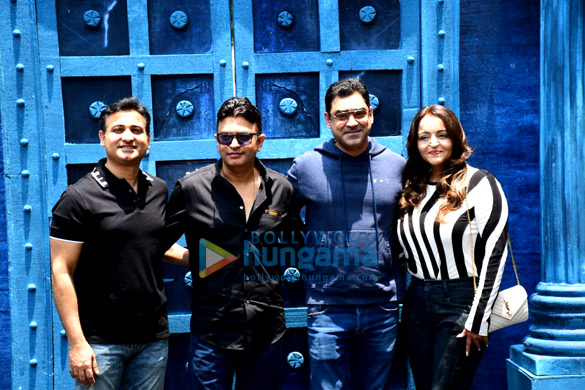 photos kartik aaryan kiara advani and others grace the trailer launch of bhool bhulaiyaa 2 2