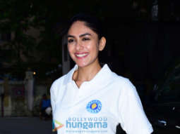 Photos: Mrunal Thakur spotted in Andheri