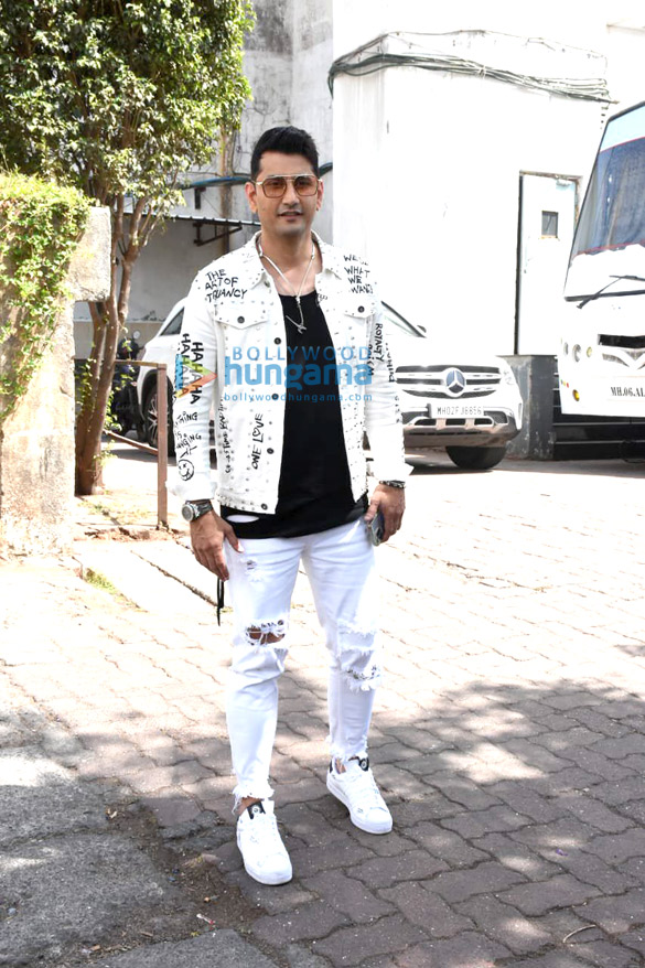 photos nora fatehi karan kundrra neetu singh and marzi pestonji snapped on sets of dance deewane junior 3