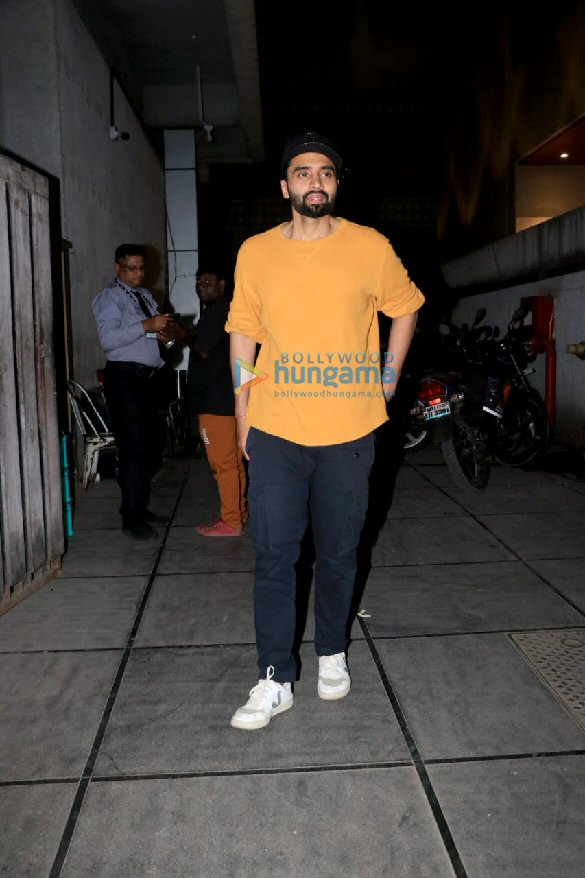 photos rakul preet singh and jackky bhagnani snapped in bandra 4