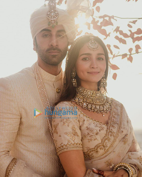 photos ranbir kapoor and alia bhatt get married in intimate ceremony in mumbai 2
