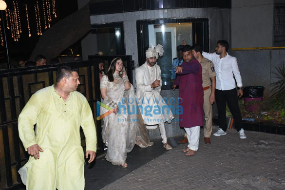 photos ranbir kapoor and alia bhatt greet media post their wedding 10