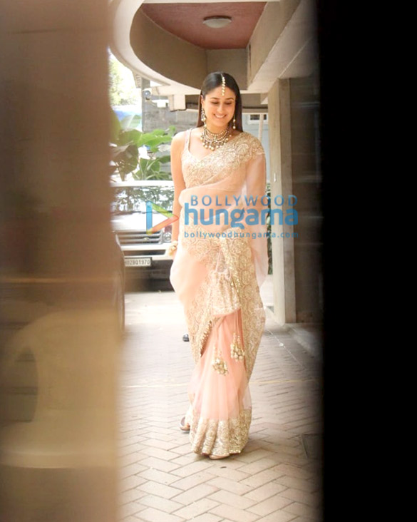 photos saif ali khan kareena kapoor khan pooja bhatt mahesh bhatt navya naveli nanda among others arrive at ranbir kapoor and alia bhatts wedding in bandra2 1