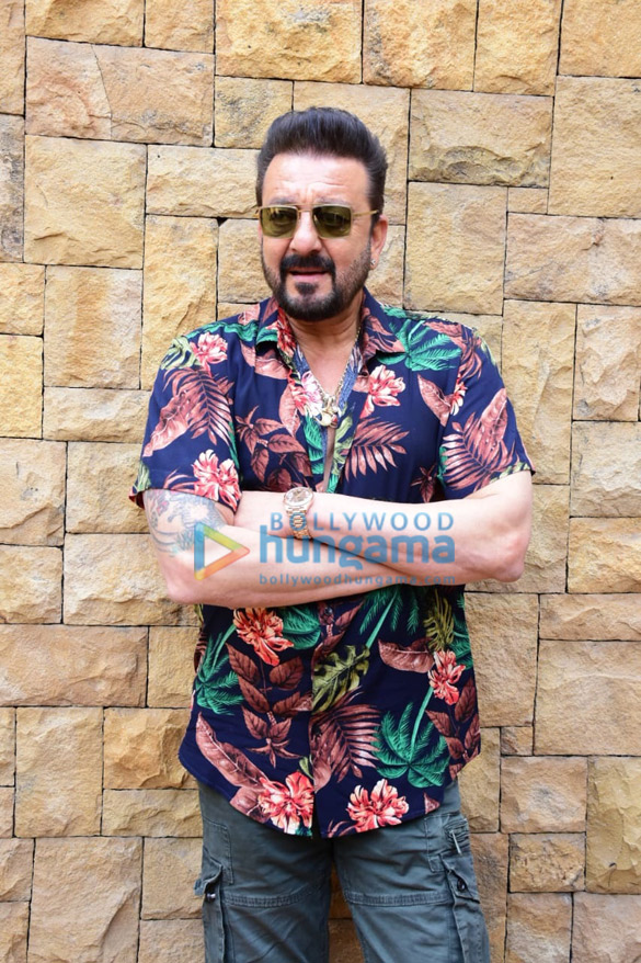 photos sanjay dutt spotted during the promotions of kgf chapter at jw marriott in mumbai 5