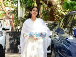 Photos: Sara Ali Khan look stunning in white in Bandra