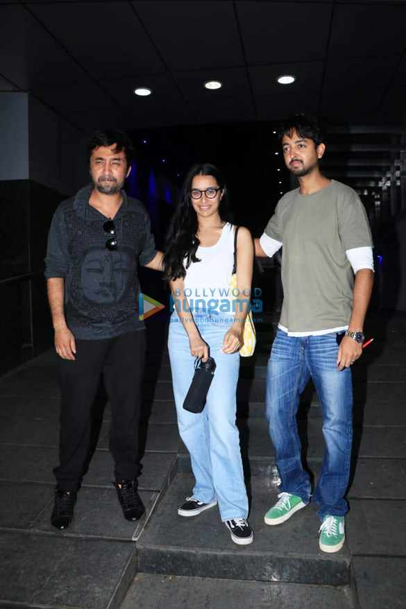 photos shraddha kapoor siddhanth kapoor and others snapped at game palacio in bandra 5