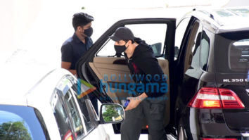 Photos: Sidharth Malhotra spotted in Bandra