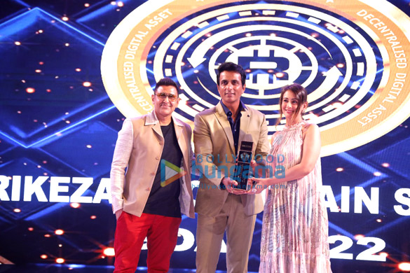 photos sonu sood arrives as chief guest at the rikeza blockchain summit in goa 4