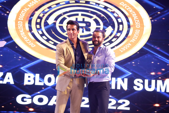 photos sonu sood arrives as chief guest at the rikeza blockchain summit in goa 8