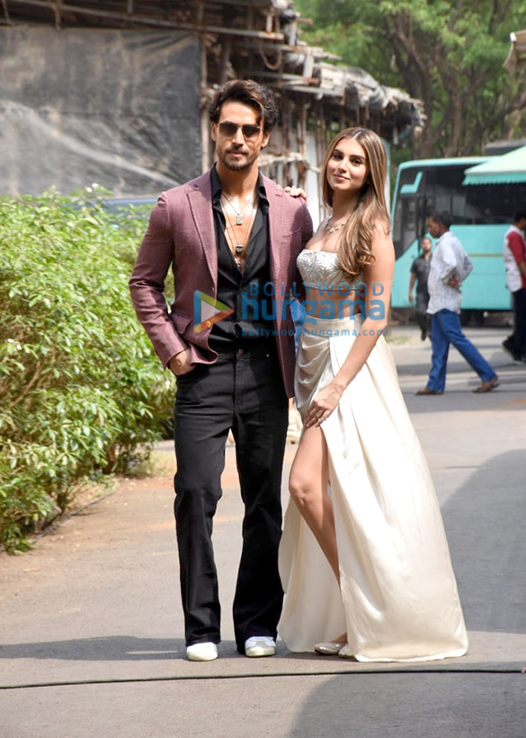 photos tiger shroff tara sutaria and nawazuddin siddiqui snapped during the promotions of heropanti 2 4