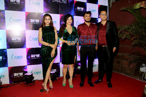 photos vindu dara singh deepshikha jaan kumar sanu among others snapped at bpm lounge bar launch in mumbai 10