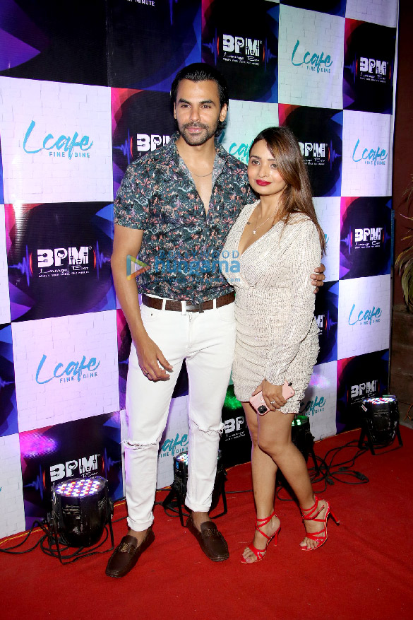 photos vindu dara singh deepshikha jaan kumar sanu among others snapped at bpm lounge bar launch in mumbai 20
