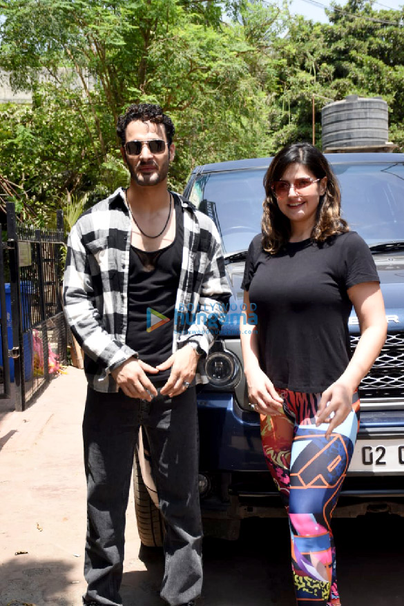 photos zareen khan and umar riaz snapped at a dance hall in andheri 2