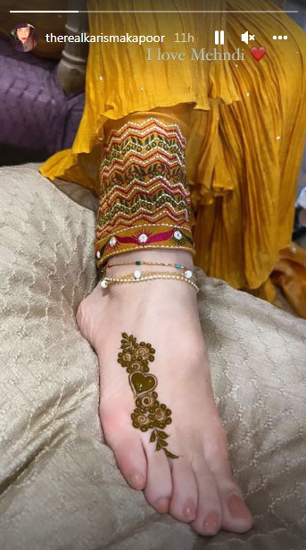 Ranbir Kapoor-Alia Bhatt Wedding: Karisma Kapoor shares first picture from mehendi ceremony