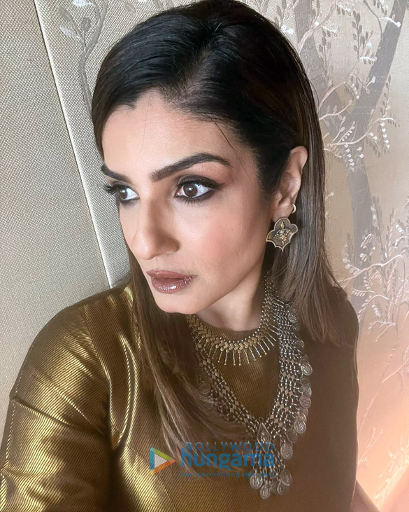 raveena tandon 4 4