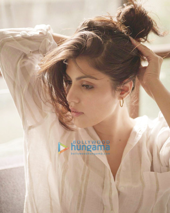 rhea chakraborty 44 2