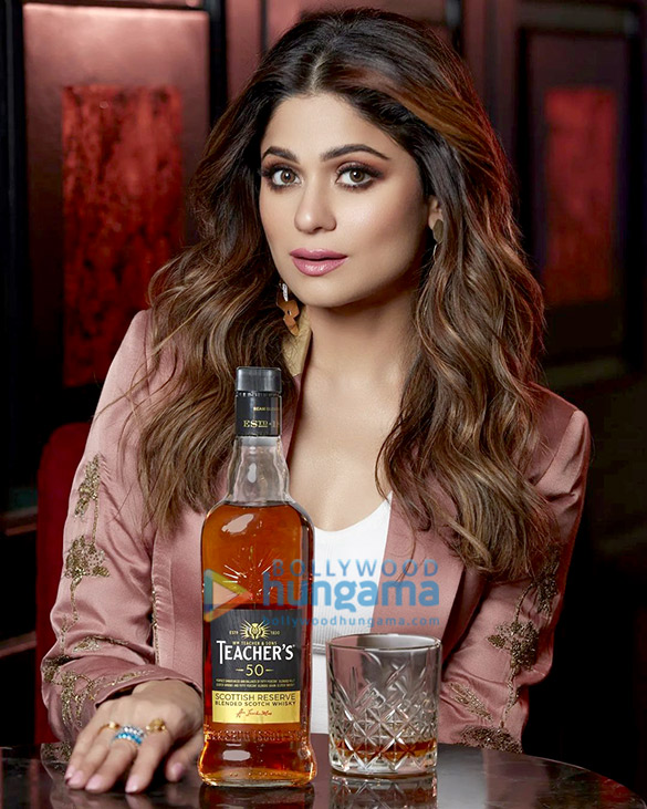 shamita shetty 37