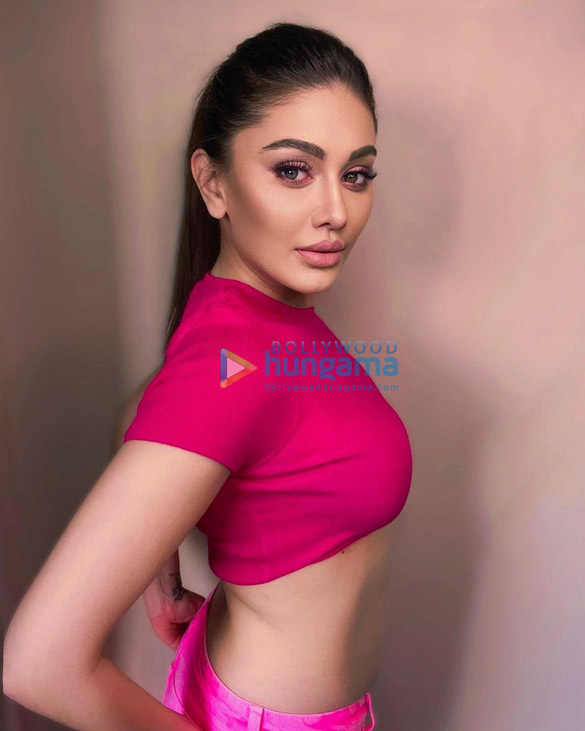 shefali jariwala 1 2 2