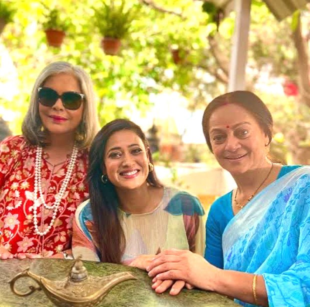 Shweta Tiwari poses alongside 'living legends' Zeenat Aman and Zarina Wahab, see photo Shweta Tiwari poses alongside 'living legends' Zeenat Aman and Zarina Wahab, see photo