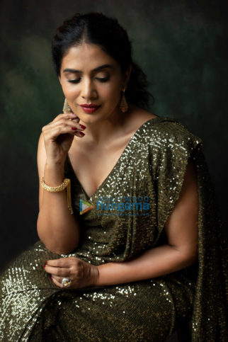 Celebrity Photos of Sonali Kulkarni