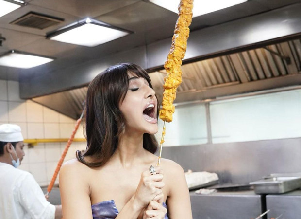 Vaani Kapoor has a delicious affair with fashion and food; calls it inappropriate behaviour