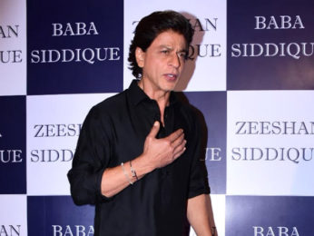 Shah Rukh Khan looks dapper in Pathani as he arrives for Baba Siddique’s Iftaar party, watch video Shah Rukh Khan looks dapper in Pathani as he arrives for Baba Siddique’s Iftaar party, watch video
