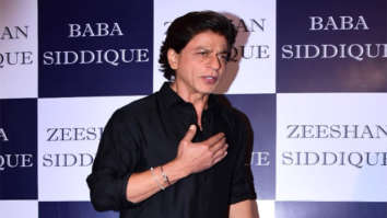Shah Rukh Khan looks dapper in Pathani as he arrives for Baba Siddique’s Iftaar party, watch video