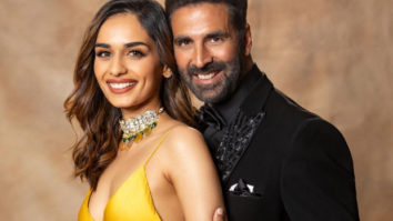 Akshay Kumar, Manushi Chhillar head to Somnath Temple, Varanasi and Rai Pithora with Samrat Prithviraj’s flag to salute his valour