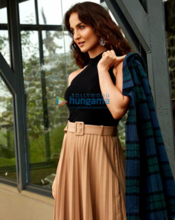 Celebrity Photos of Elli AvrRam