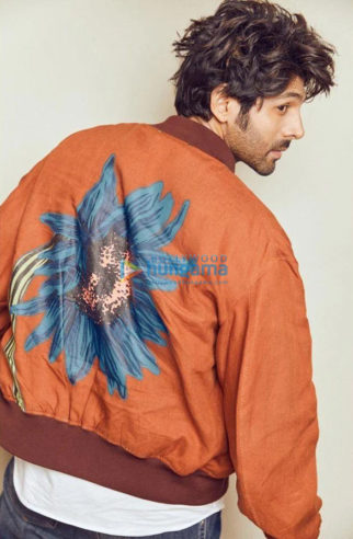 Celebrity Photos of Kartik Aaryan
