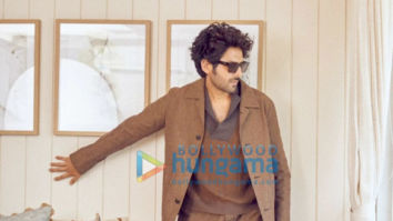 Celeb Photos Of Kartik Aaryan