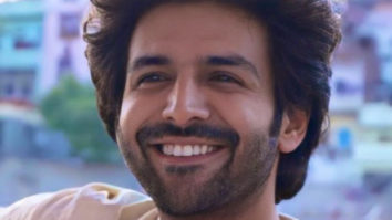 Kartik Aaryan flaunts his ‘Rs. 100 crore waali smile’ as the actor celebrates Bhool Bhulaiyaa 2 milestone Kartik Aaryan flaunts his ‘Rs. 100 crore waali smile’ as the actor celebrates Bhool Bhulaiyaa 2 milestone