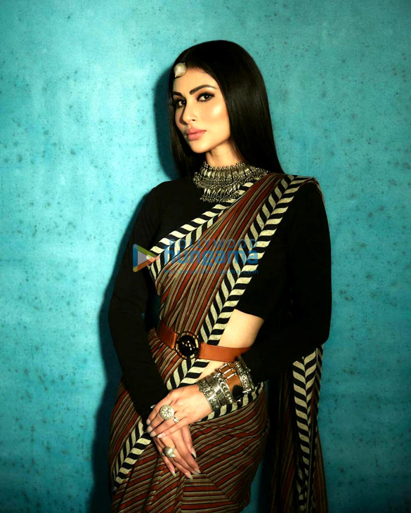 mouni roy 1 117