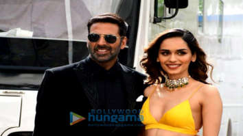 Photos: Akshay Kumar, Nora Fatehi, Manushi Chhillar and Neetu Singh snapped on the sets of Dance Deewane Junior
