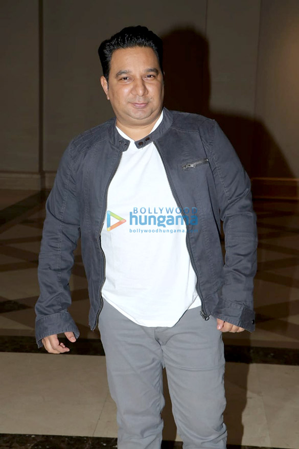 photos b praak ahmed khan and others snapped at the launch of the onlyoneearth campaign in juhu 2