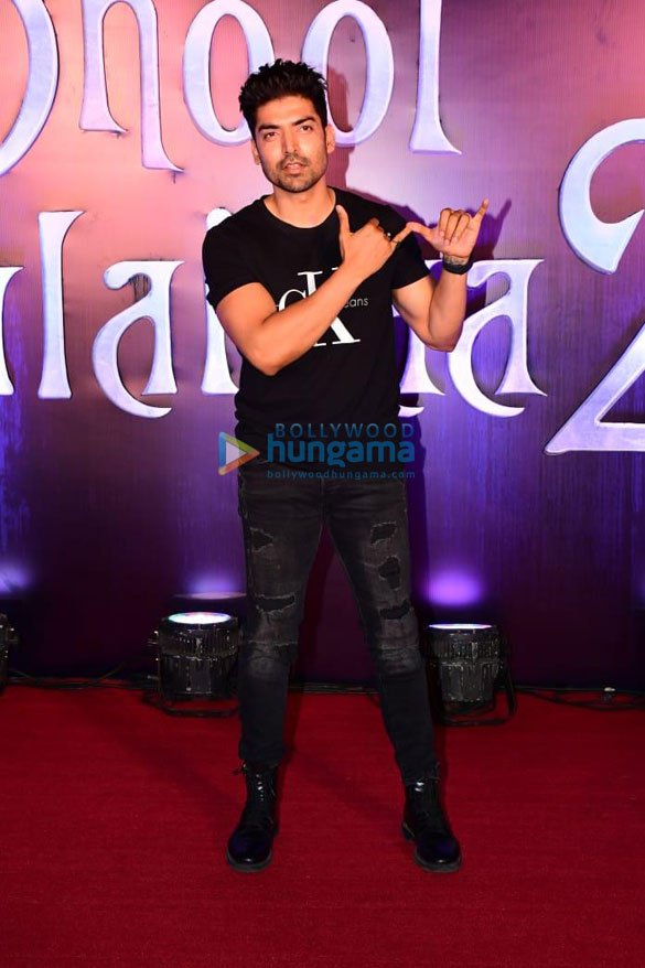 photos celebrities snapped attending the premiere of bhool bhulaiyaa 2 6