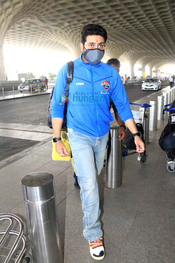 photos celebs depart for the all stars football match in dubai 2 2
