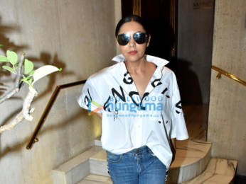 Photos: Gauri Khan snapped at Manish Malhotra's house in Bandra