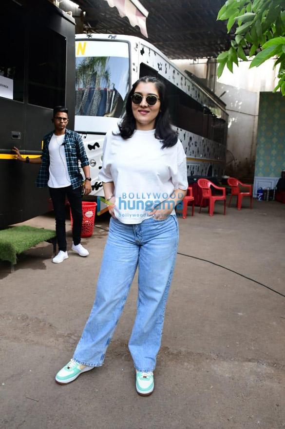 photos govinda tina ahuja javed ali and himesh reshammiya snapped on the sets of superstar singer 5