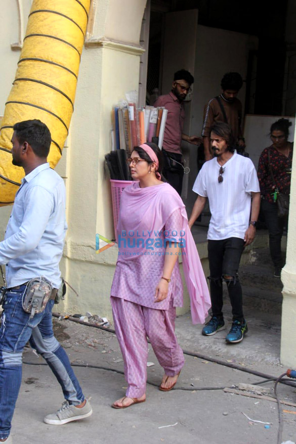photos huma qureshi spotted in bandra 1