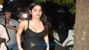 Photos: Janhvi Kapoor snapped at Mizu in Khar