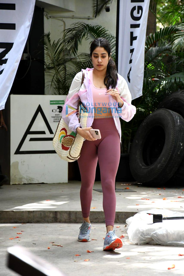 photos janhvi kapoor spotted at a gym 3 2