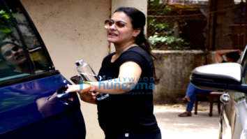 Photos: Kajol and Sonnalli Seygall spotted in Bandra